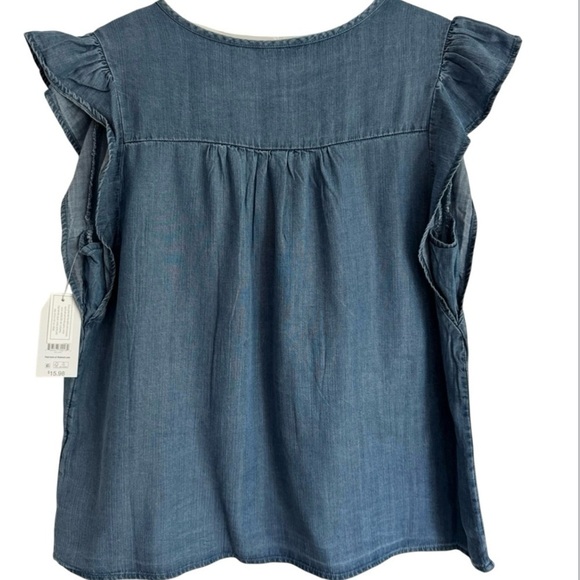 NWT Time & Tru Sleeveless Chambray Denim Keyhole Top Loose Fit Size Small - Picture 3 of 8